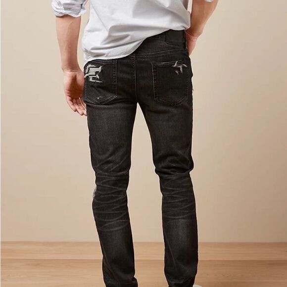 AE AirFlex+ Patched Slim Jean Destroyed Black
28 x 28 - Picture 1 of 10